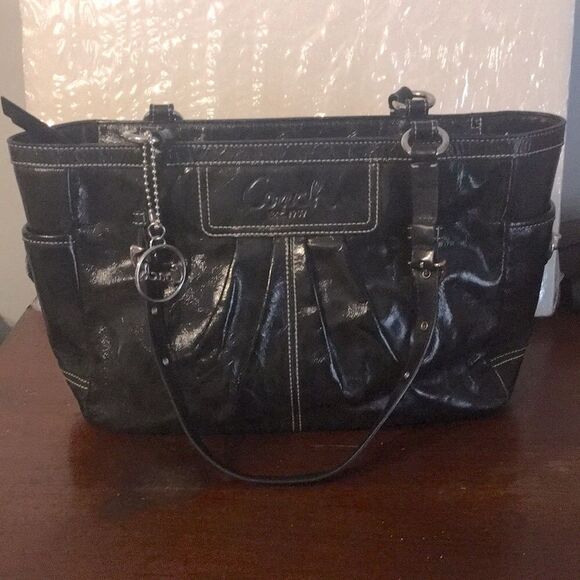Coach Pleated leather Purse - Picture 1 of 15